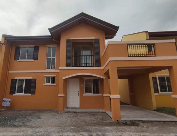 5-bedroom Single Detached House For Sale in Bacoor Cavite