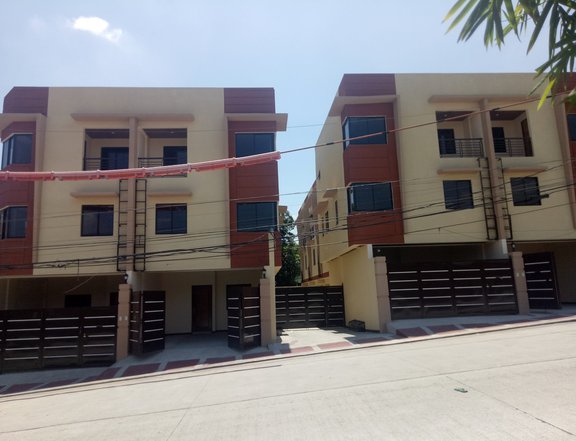 3 Storey Townhouse in Quezon City access to Regalado Station- MRT 7