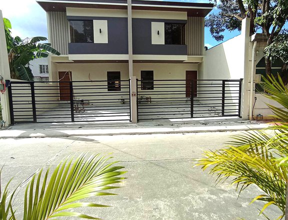 4-bedroom Duplex / Twin House For Sale in Antipolo Rizal