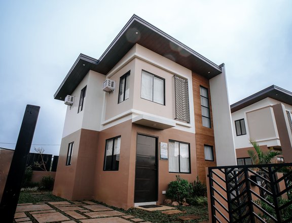 A 3-bedroom house and lot near Tagaytay.