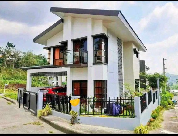 4-Bedroom HOUSE AND LOT FOR SALE in METROPOLIS, TALAMBAN, Cebu City