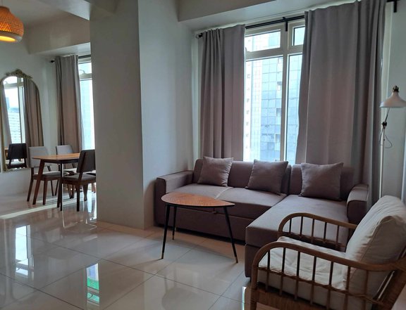 Fully furnished 2 bedrooms in Central Park west