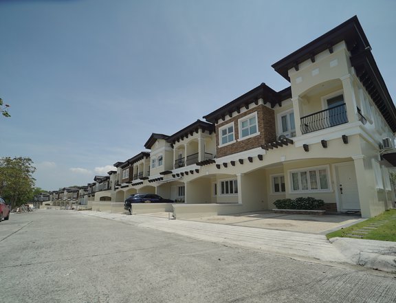 Ready for Occupancy Townhouse for sale in Daang Hari