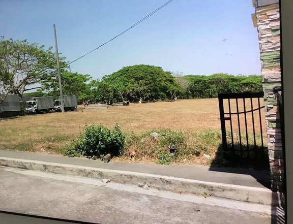 Pre-Owned 800 sqm Commercial Lot For Sale in General Trias Cavite