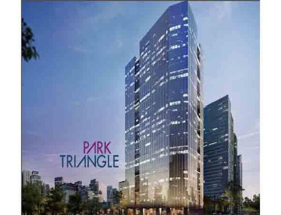 Commercial Office Space for Sale in BGC Park Triangle Corporate plaza near Citibank Ayala Mall