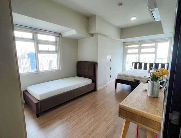 Condo for Sale in Legazpi Village, Makati City at the Kroma Tower