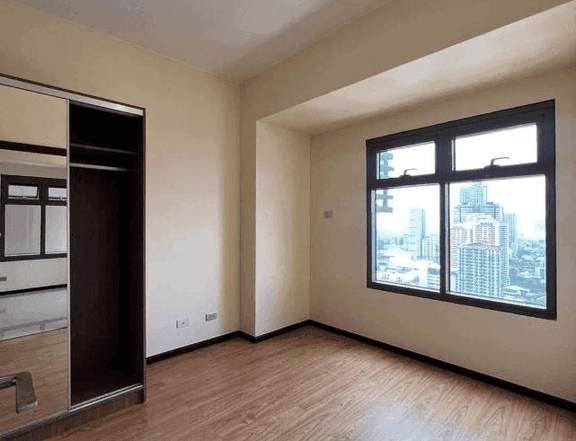 1BR Condo for Sale in The Radiance Manila Bay, Pasay - RS4787481