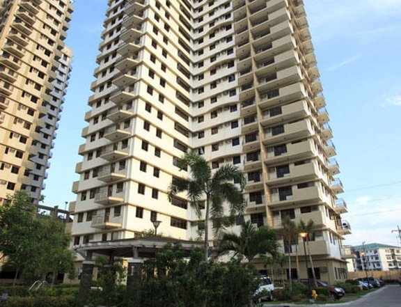Foreclosed 2 Beds Cypress Towers Taguig City - Unit 1513
