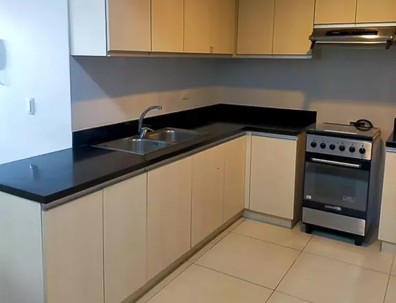 2 BR 2 Bedroom Condo for Sale in Solstice Tower, Makati City