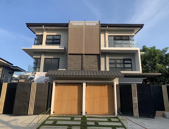 BrandNew Duplex House and Lot for Sale in AFPOVAI Taguig City 3km- BGC