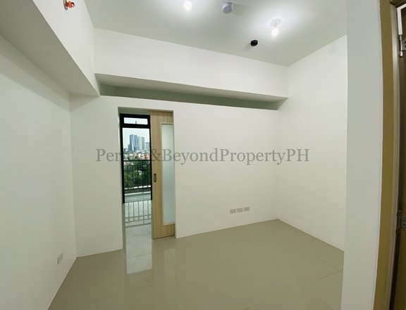 1 Bedroom Smart Home Condo For Sale in Mandaluyong Metro Manila