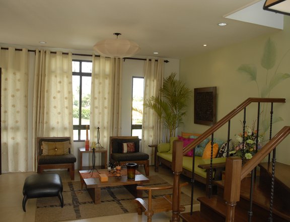 RFO 2br  House & Lot For Sale  near Tagaytay with golf course view