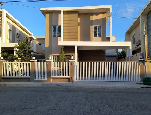 Semi-Furnished House and Lot for Sale in Soluna, Bacoor, Cavite.