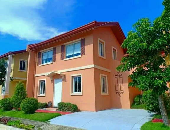 5-bedroom Single Detached House For Sale in Roxas City Capiz