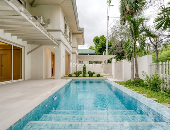 Newly Renovated 5-Bedroom House in Hillsborough Alabang