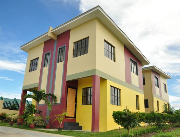 3-bedroom House For Sale in Trece Martires Cavite