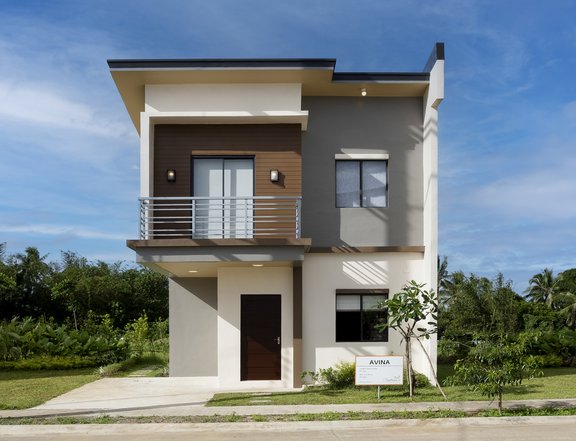 Furnished 3-bedroom Single Attached House For Sale in Alaminos Laguna