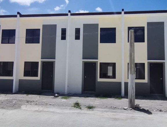 2BR Northdale Townhouse For Sale in Naic Cavite
