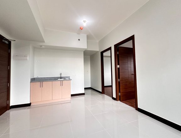 2 Bedroom with parking for sale in Pasay