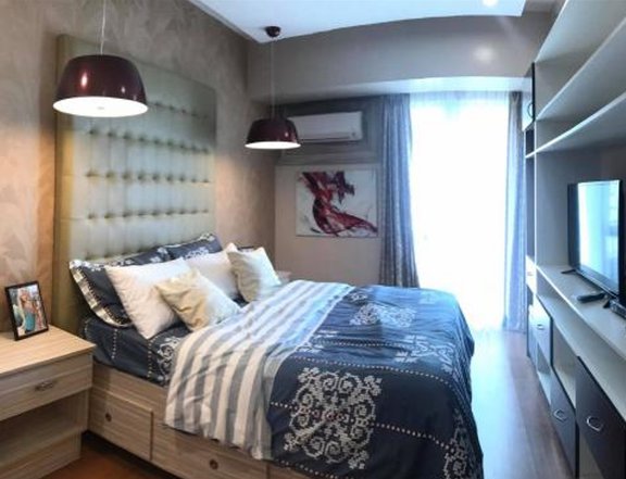 For Rent Two Bedrooms Overlooking City in Marco Polo Residences