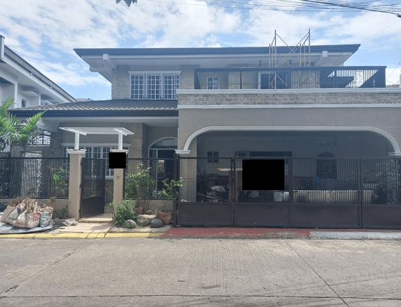 House for Sale in BF Resort Village Las Pinas City