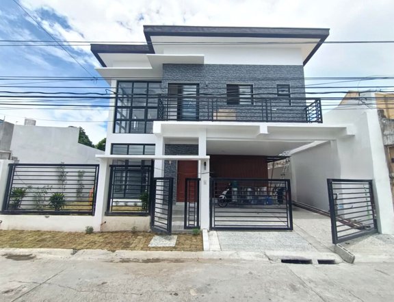 Brand new Bungalow for Sale in BF Resort Village Las Pinas City