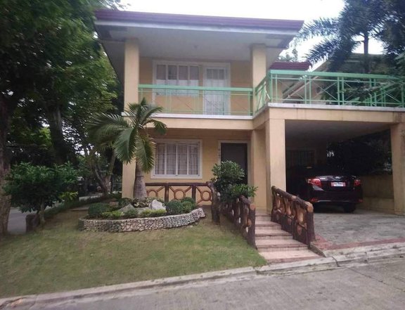 Corner lot House for Sale in Greenwoods Exec Village Dasmarinas Cavite