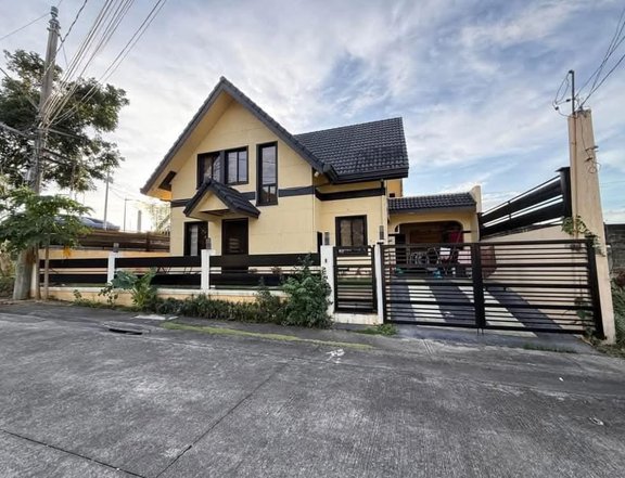 5-Bedroom House for Sale in Santarosa Estates 2 Don Jose Sta Rosa Laguna