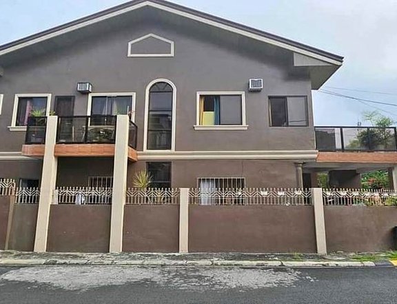 Corner lot Townhouse for Sale in Soldier's Hills Putatan Muntinlupa City