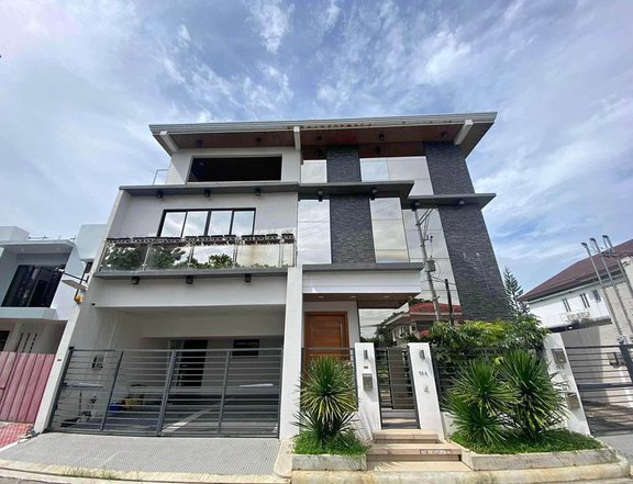 House for Sale in Multinational Village Moonwalk Paranaque City