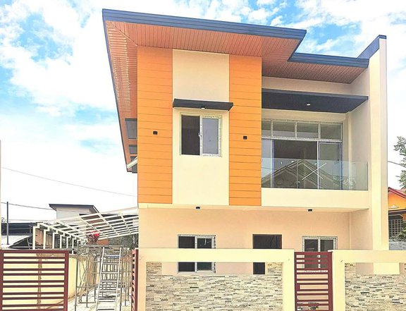 House for Sale in Pallas Athena Exec Village Aguinaldo Highway Imus Cavite
