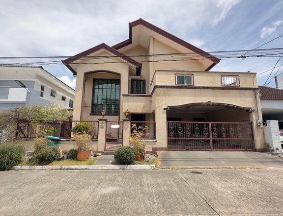 5-Bedroom House for Sale in Multinational Village Paranaque City