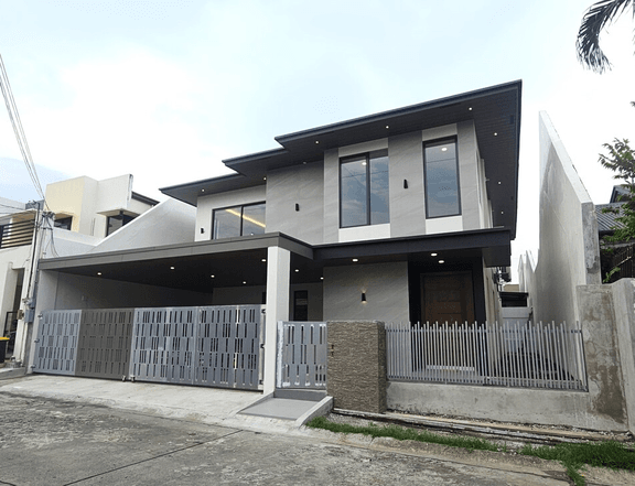 5-Bedroom House for Sale in BF Homes Paranaque City