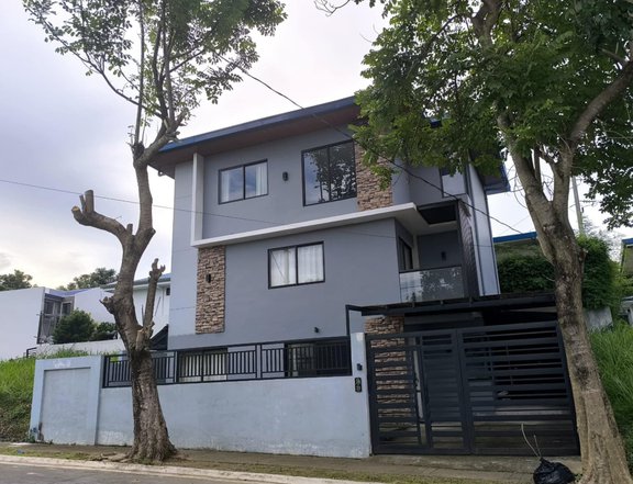 House for Sale in Avida Parkway Settings Nuvali Canlubang Calamba Laguna