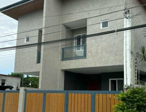 Brand new Duplex unit for Sale in Vista Verde Exec Village Molino Blvd Mambog Bacoor Cavite