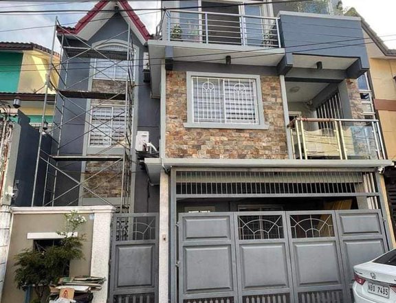 3-storey Townhouse for Sale in Ridgecrest Subd Molino-Paliparan Road Bacoor Cavite