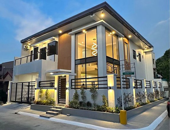 Brand new Corner lot House for Sale in Multinational Village Paranaque City