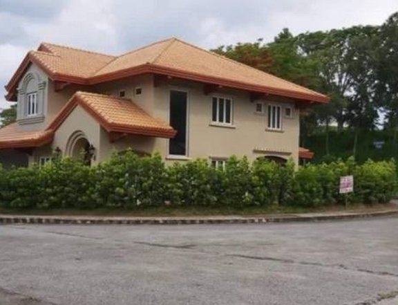 Corner lot House for Sale in Stone Crest San Pedro Laguna