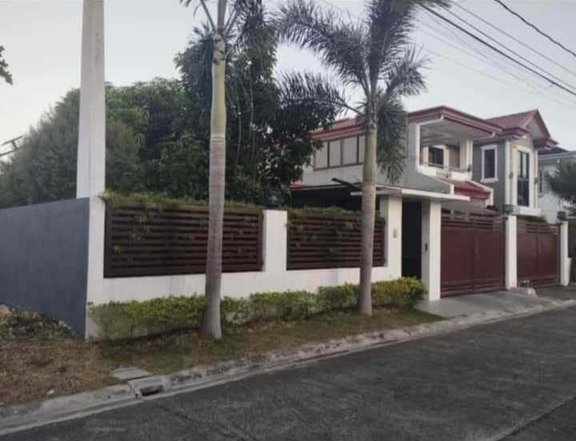 House for Sale in Park Place Exec Village Aguinaldo Highway Imus Cavite