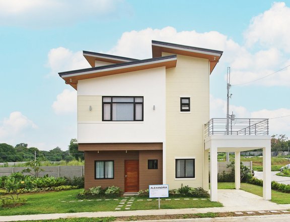 Ready For Occupancy 2-Storey Single Attached with Attic House For Sale in Marilao Bulacan