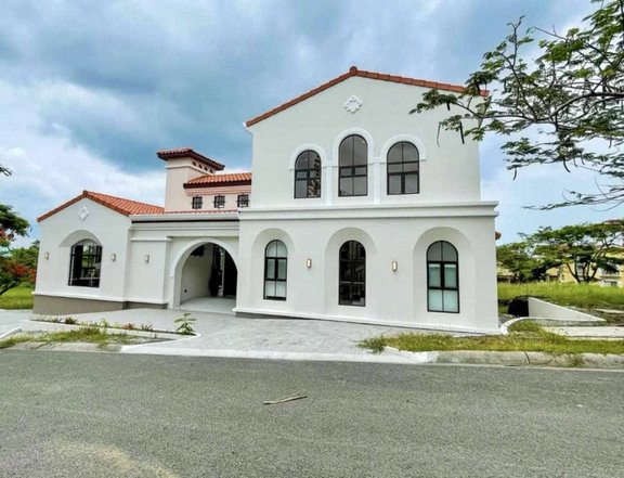STUNNING SPANISH MEDITERRANEAN MANSION HOUSE FOR SALE IN TAGAYTAY HIGHLANDS