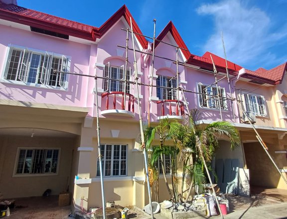 100sqm 3 Bedroom Town House near the Beach