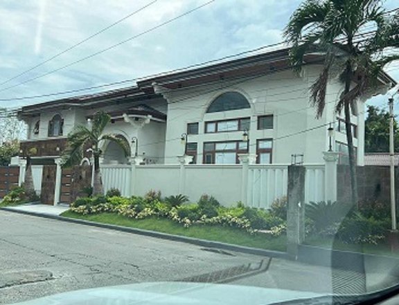 6-Bedroom Corner lot House with own Pool for Sale in Multinational Village Paranaque City