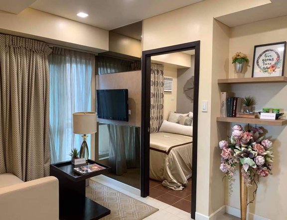 Condominium For Sale in Pasig near BGC Rent to Own in The Rochester Garden 2 Bedroom Unit