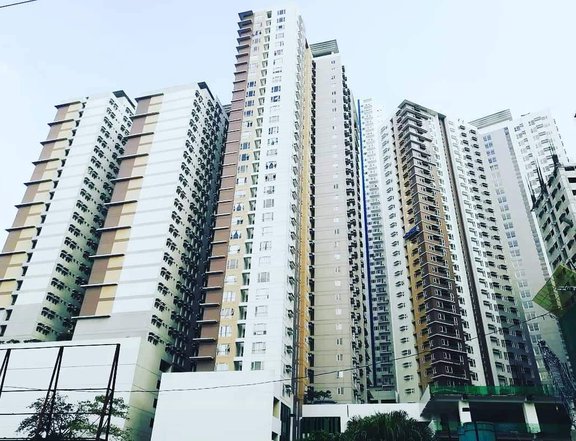 RFO -40sqm CONDO Unit near Megamall! 25k MONTHLY - 5% DP to moved-in!