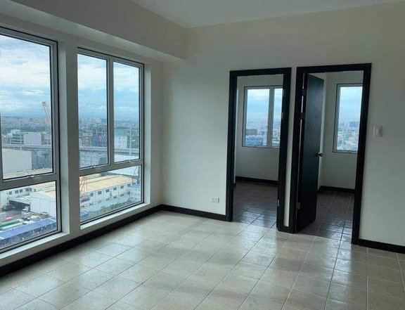 RFO RENT TO OWN 2-BR 30K MONTHLY CONDO IN MAKATI W/ LUXURY MALL