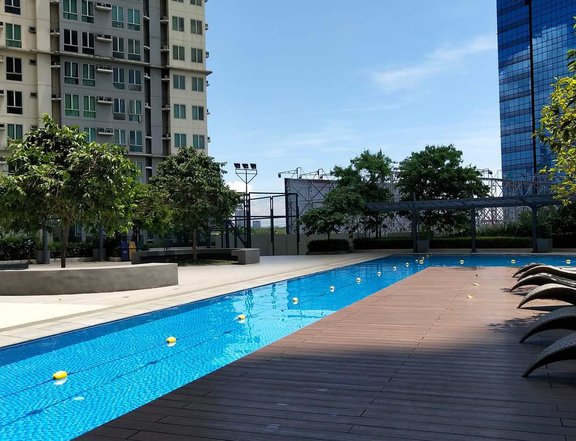 RFO 3 BR 77sqm Condo in Makati linked to MRT-3 Magallanes 30K Monthly!