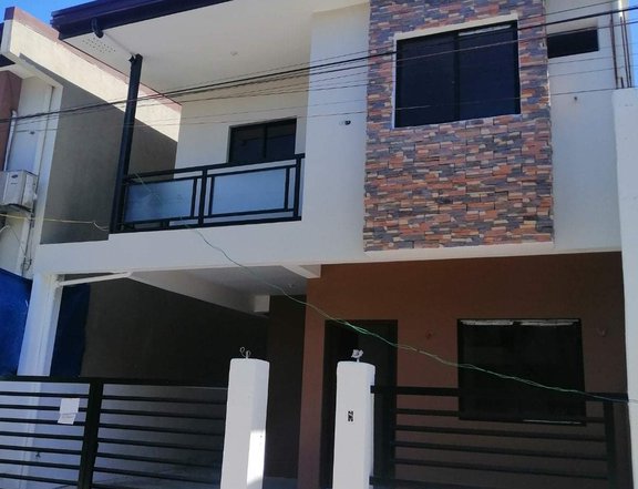 House And Lot For Sale In Multinational Village Paranque City