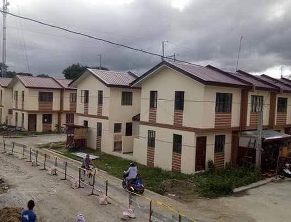 2 BR Townhouse For Sale  in Imus Cavite near  Manila