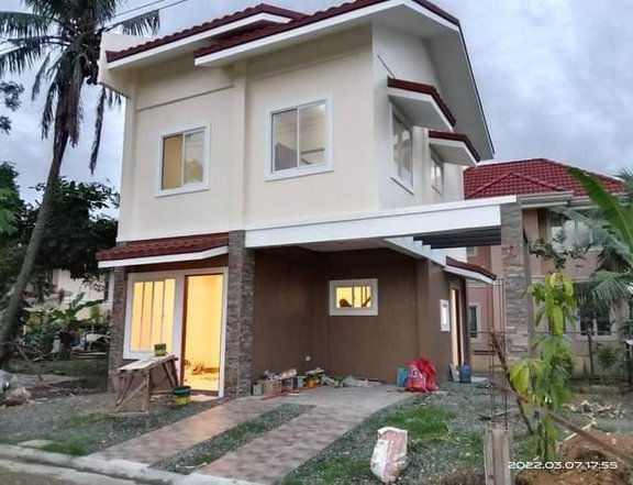 4-Bedroom Single Detached House For sale in Minglanilla Cebu